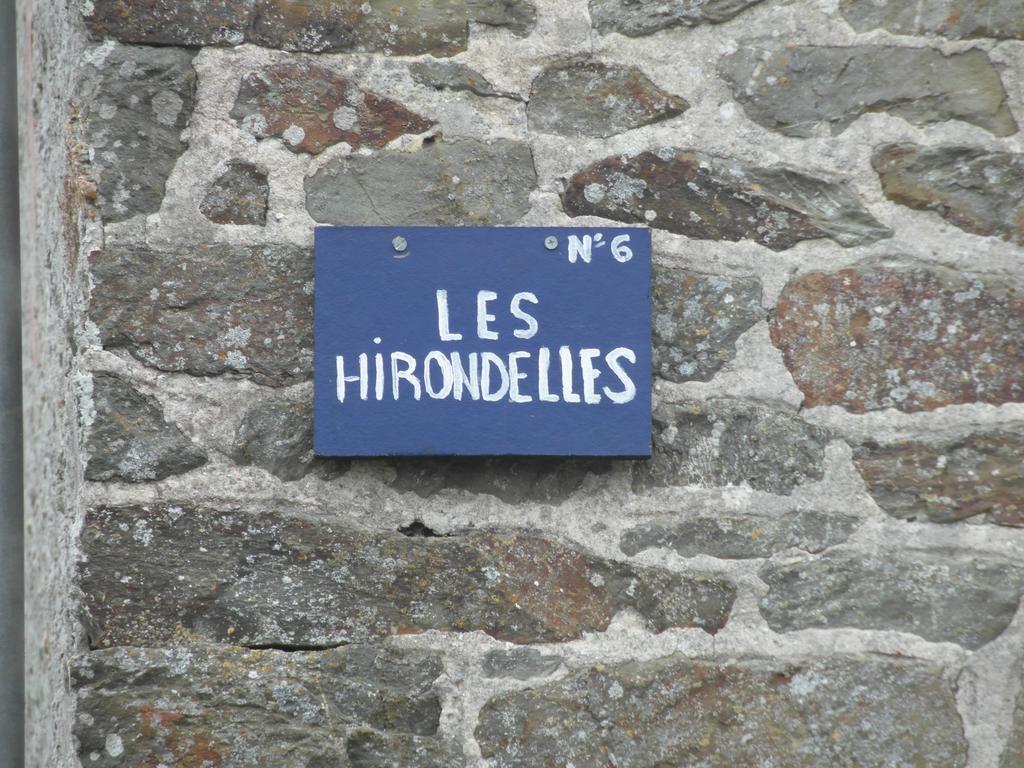 Les Hirondelles De La Baie Villa Vains Exterior photo